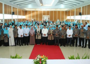 Walikota Pematangsiantar Wesly Silalahi, SH, MKn Foto Bersama Dengan Pengurus.