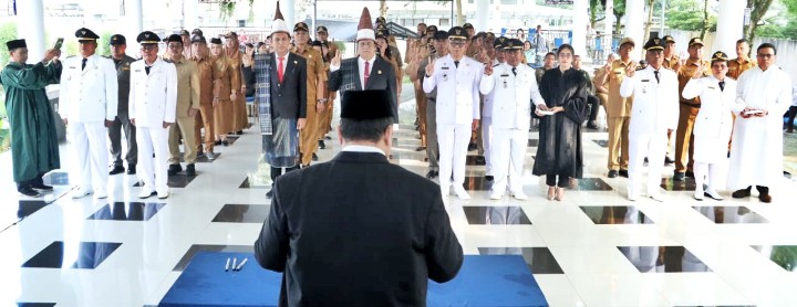 Pemkab Simalungun Lantik 45 Pejabat : Perkuat Tata Kelola Pemerintahan dan Pelayanan Publik.