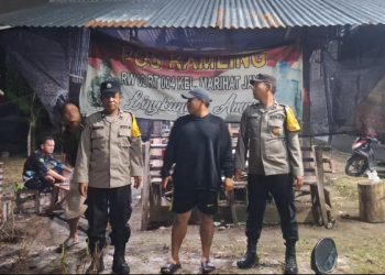Bhabinkamtibmas Polsek Siantar Marihat SALING di Pos Kamling Gang PD.