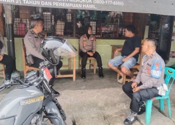 Kapolsek Siantar Selatan Dukung Usulan Warga Pembentukan Pos Kamling di Jalan Toba II.