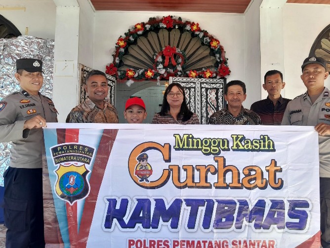 Polsek Siantar Timur Minggu Kasih Curhat Kamtibmas di Gereja GKPS Siantar Timur.