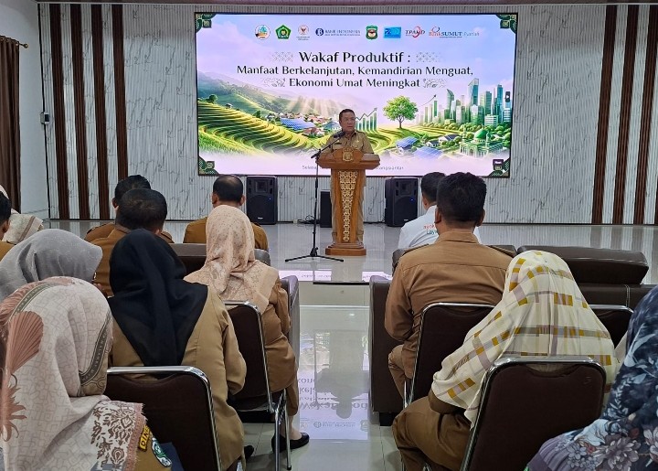 Wali Kota Pematangsiantar Wesly Silalahi, SH, MKn Membuka Secara Resmi Acara Edukasi Ekonomi & Keuangan Syariah Bertajuk Wakaf Produktif.