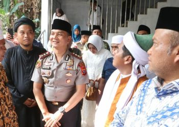 Penuh Keakraban, Kapolres Simalungun Duduk Sama Rata & Makan Bersama Tokoh Besar di Haul Ke - 17 TGB.