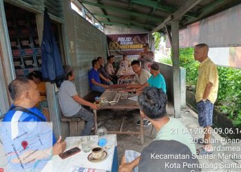 Kapolsek Siantar Marihat Gelar Kumpul Bersama Masyarakat Jalan Pisang.