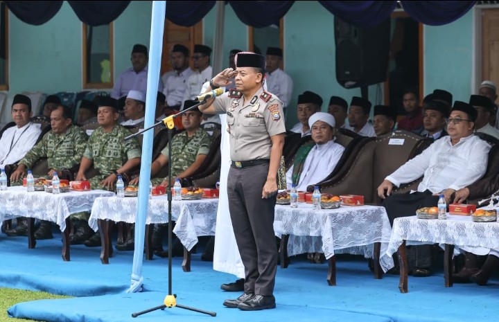 Wali Kota Pematangsiantar Wesly Silalahi, SH, MKn Diwakili Asisten Administrasi Umum Setdako Dedi Tunasto Setiawan, SH, MH Hadiri Upacara Peringatan Hari Santri Ke - XII Tahun 2026, di Pondok Pasantren (Ponpes) Salafiyah Darussalan.