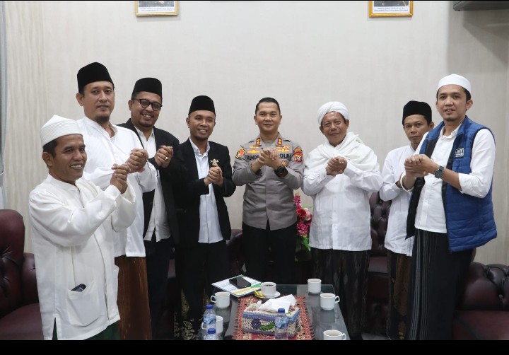 Perkuat Harkamtibmas, Kapolres Simalungun Silaturahmi Dengan PCNU, Serukan "Generasi Sehat Masa Depan Kuat".