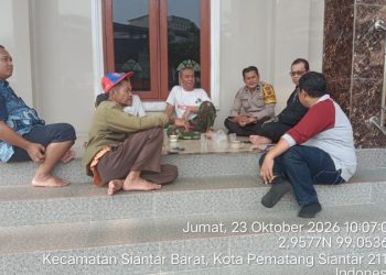 Polsek Siantar Barat Jumat Curhat Kamtibmas di Mesjid Dakwah Jalan Jawa.