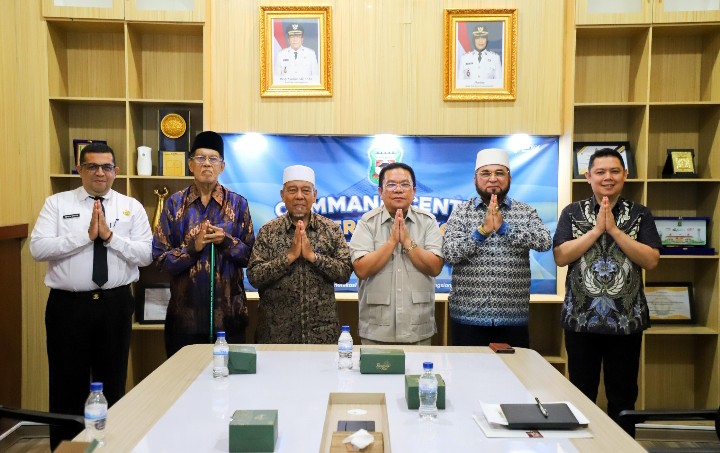 Wali Kota Pematangsiantar Wesly Silalahi, SH, MKn Sambut Silaturahmi Dewan Pengurus Majelis Ulama Indonesia (DP MUI) Kota Pematangsiantar.
