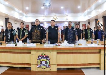 Wali Kota Pematangsiantar Wesly Silalahi, SH, MKn Diwakili Asisten Administrasi Umum Dedy Tunasto Setiawan, SH, MH Bersama Polres Pematangsiantar & Forkopimda Mengikuti Zoom Meeting Kunker Kapolri di Wilayah Hukum  Polda Sumut dan Deklarasi Serentak Menolak Narkoba.