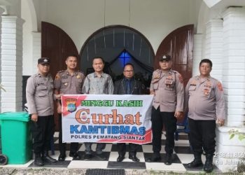 Polsek Siantar Martoba Minggu Curhat Kamtibmas di Gereja.
