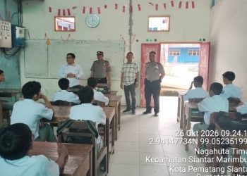 Polsek Siantar Marihat Laksanakan Polidik di SMK GKPI 1 Cegah Bullying.