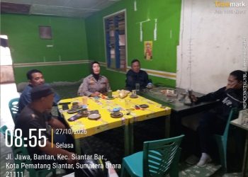 Tampung Aspirasi Polseķ Siantar Barat Kumpul Bersama Masyarakat di Jalan Jawa.