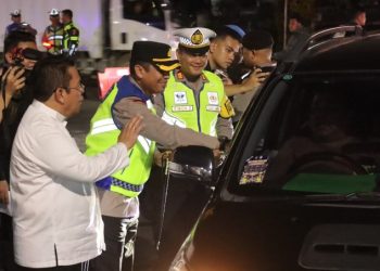 Kapolres Pematangsiantar Bersama Walikota Sosialisasi Operasi Patuh Toba 2026 di Jalan RIngroad.