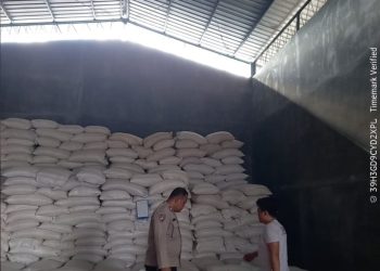 Polsek Siantar Barat Dampingi Penjualan 5 Ton Jagung Petani Binaan ke Bulog Cabang Pematangsiantar.