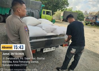 Dukung Ketapang,Polsek Siantar Martoba Dampingi Penjualan Jagung Petani Binaan Ke Bulog Cabang Pematangsiantar.